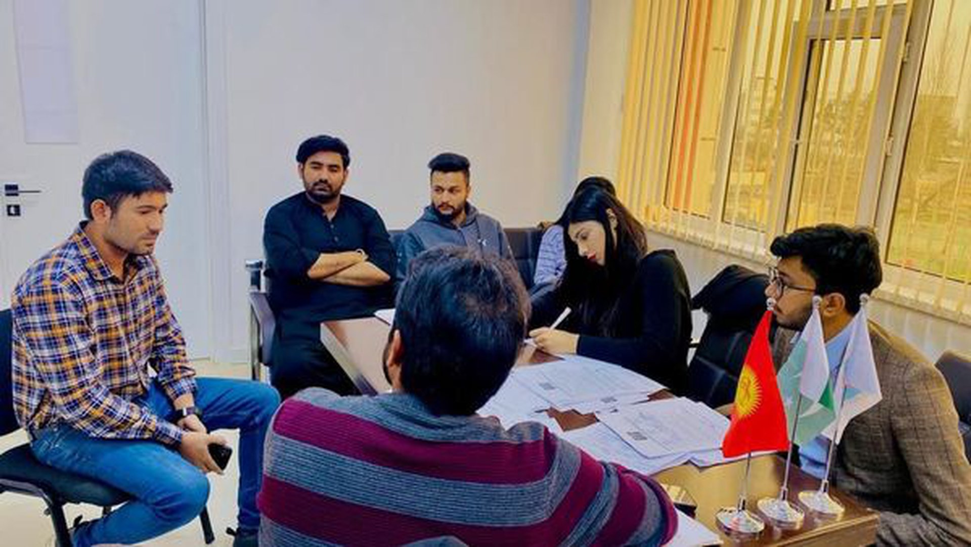 Ассоциация студентов университета "Адам" проводит собеседования