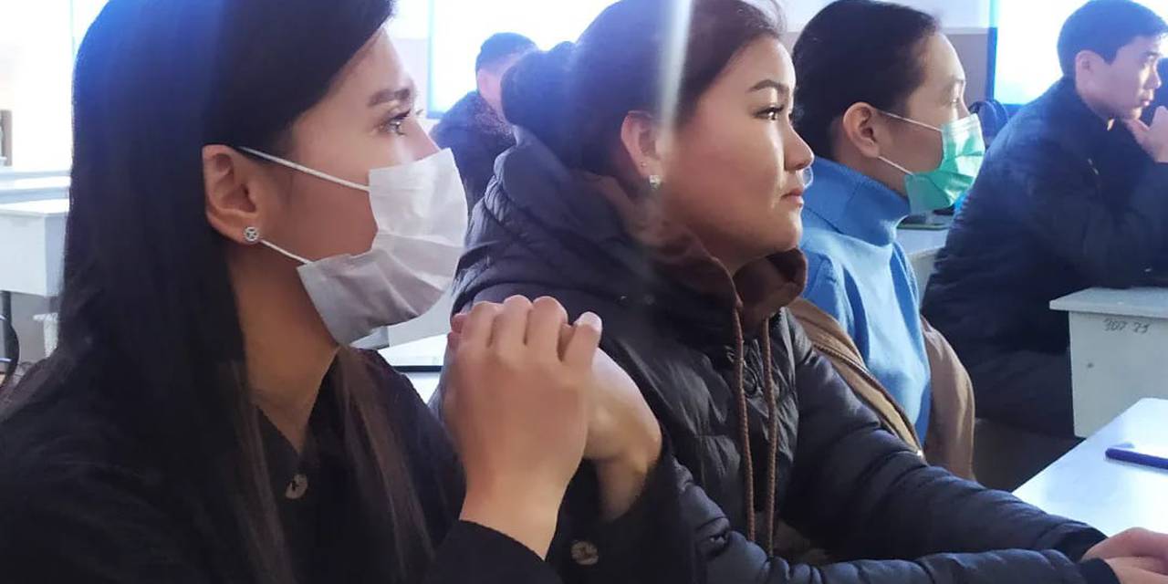 Вчера прошла гостевая лекция для наших студентов от Dos Credobank на тему финансовой грамотности.