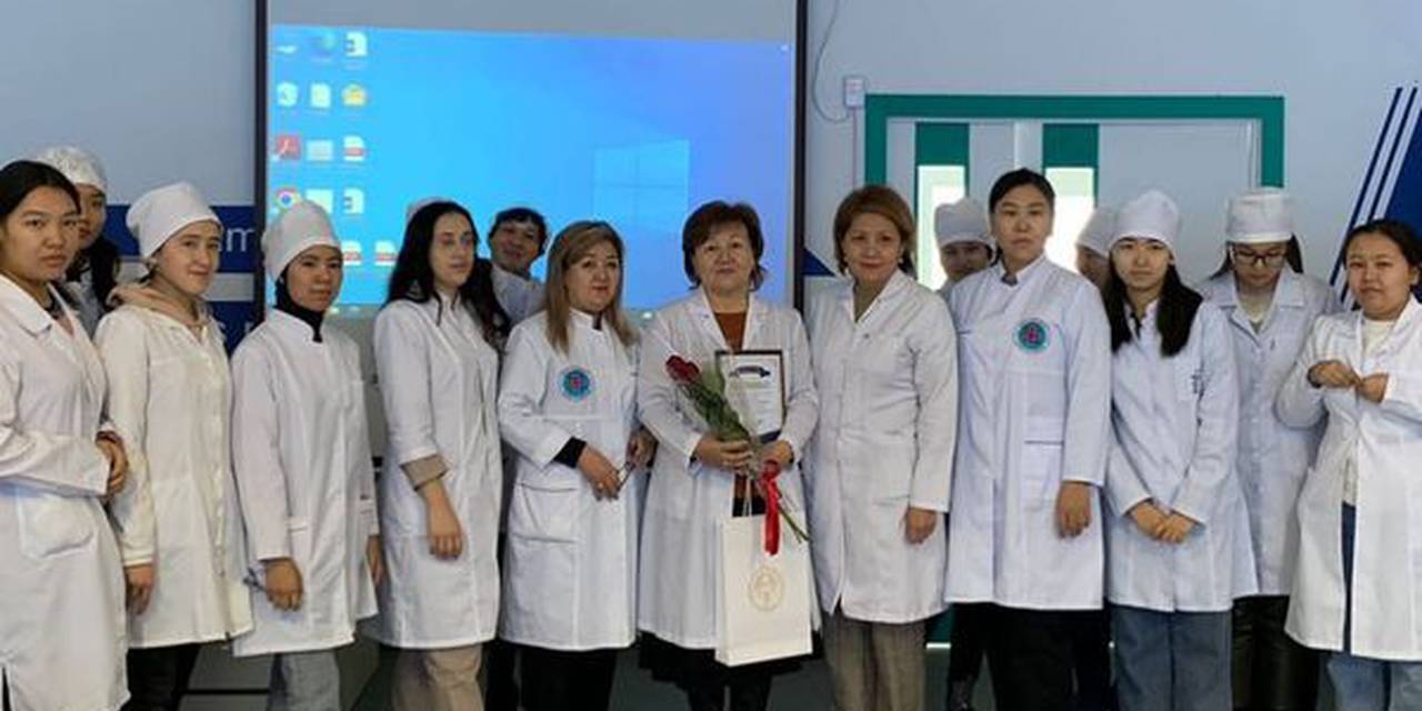 Today, a guest lecture was held for our 2nd year students of the AUSM