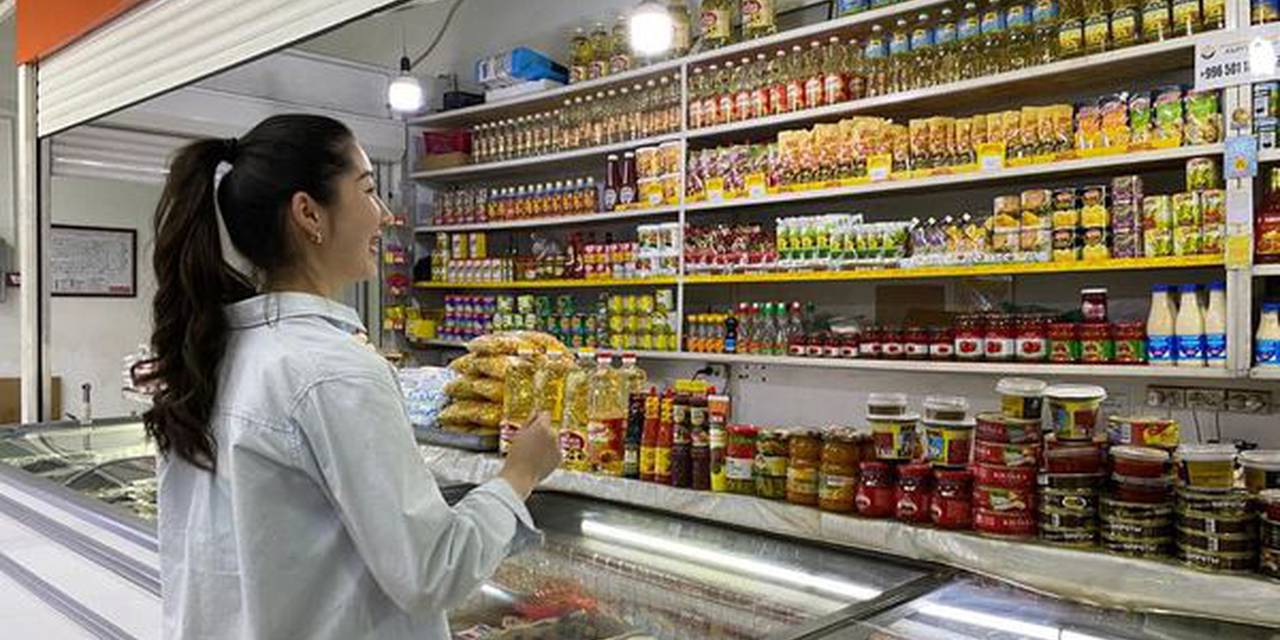 На днях наши студенты 3 курса программы "Экономика, Менеджмент и Туризм" группы М-3-20 и УБ-4-20 провели интересное исследование рынка по дисциплине "Маркетинговое Исследование" под руководством преподавателя А.Халиковой.