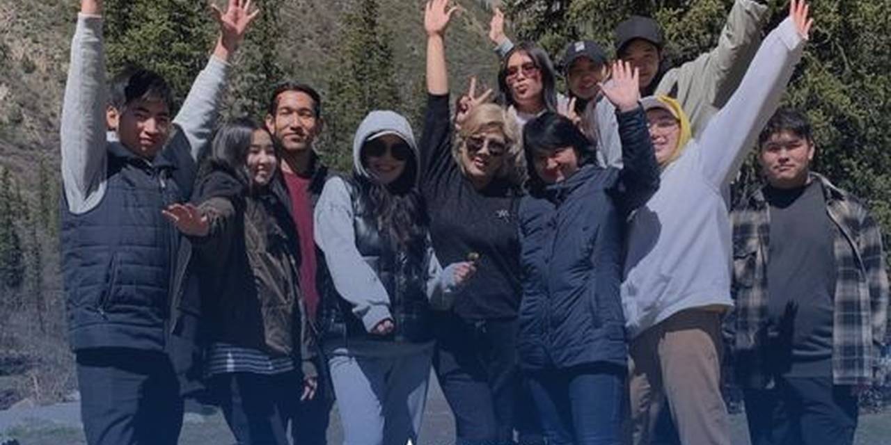 Поздравляем вас с Днем туризма!