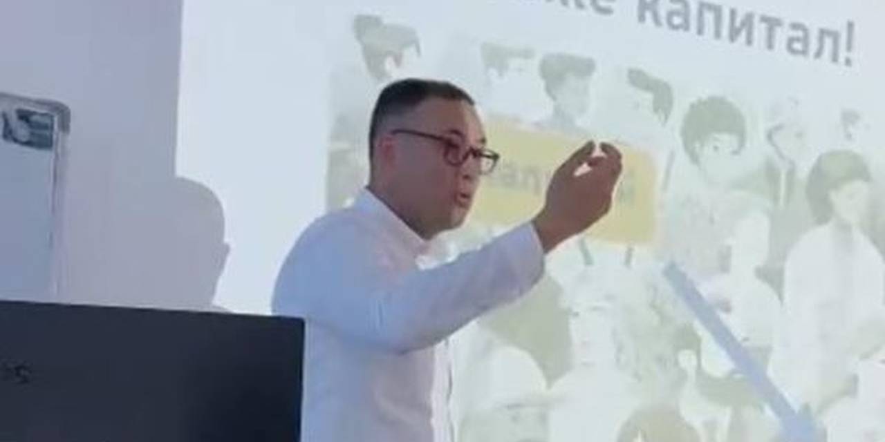 Преподаватель программы «Экономика, менеджмент и туризм» Адилбек уулу Шумкарбек провел лекцию для студентов и ППС на тему «Социокультурная экономика»