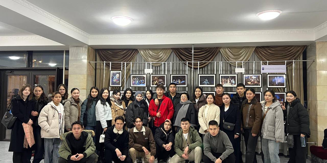 Посещение Кыргызского национального академического драматического театра им.Т. Абдумомунова.