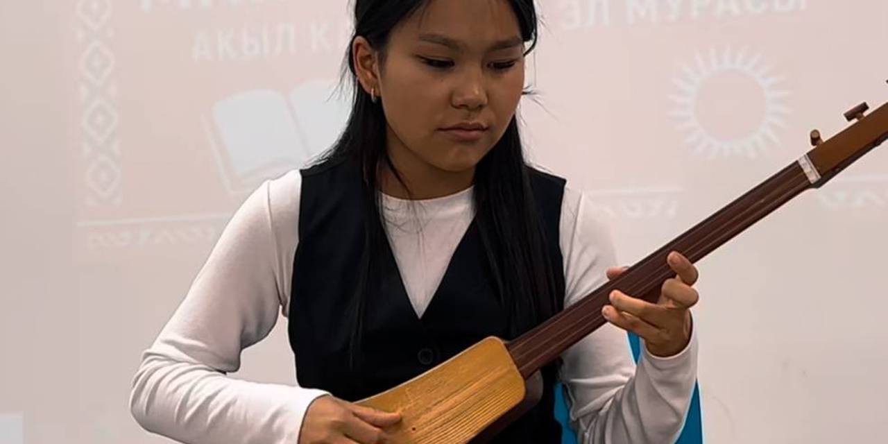 Сегодня, 23 сентября, Кыргызстан отмечает важный государственный праздник - День кыргызского языка