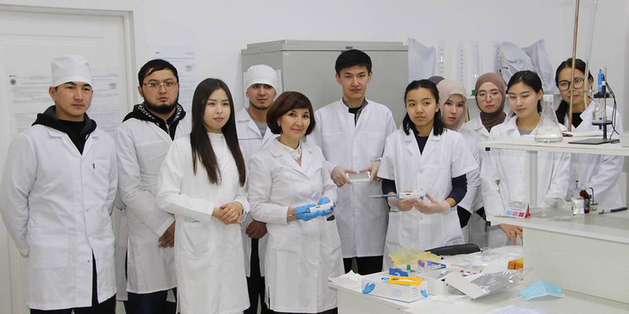 Открытый урок по медицинской биологии в Университете АДАМ